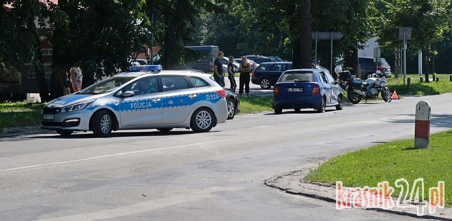 Wypadek na Urzędowskiej. Matka z małym dzieckiem w szpitalu