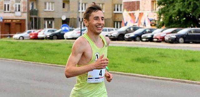 Kamil Jastrzębski szósty na MP na 5000 m