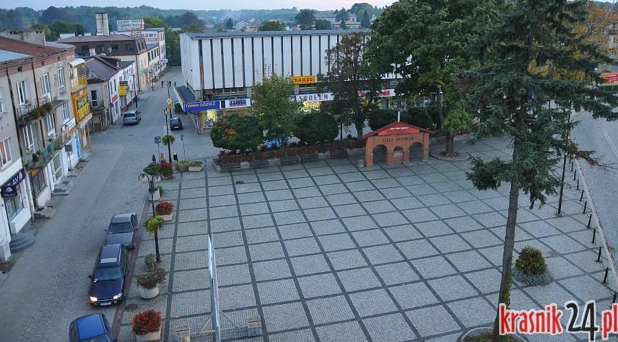 Co znajduje się pod kraśnickim rynkiem?