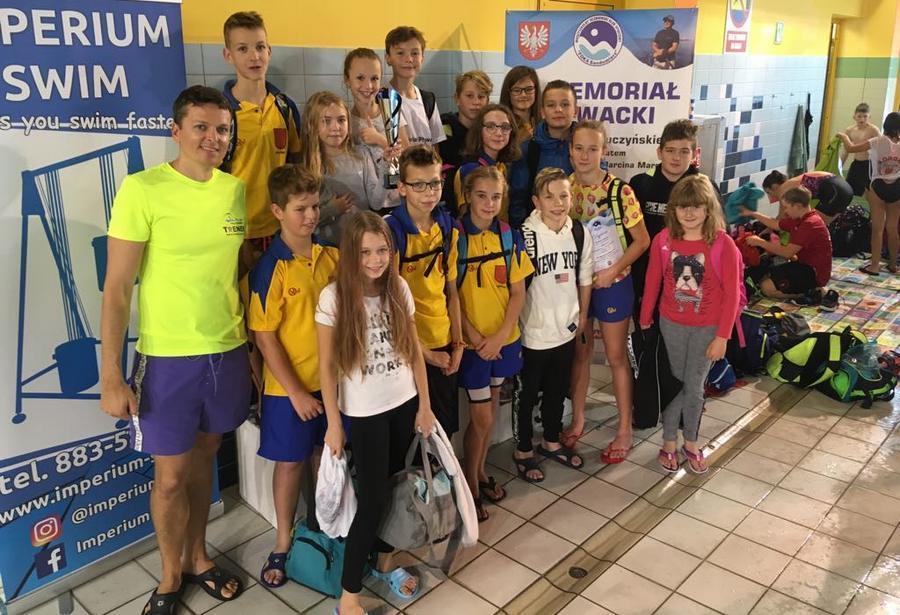 Młodzicy Fali brylowali na zawodach w Sandomierzu i Warszawie