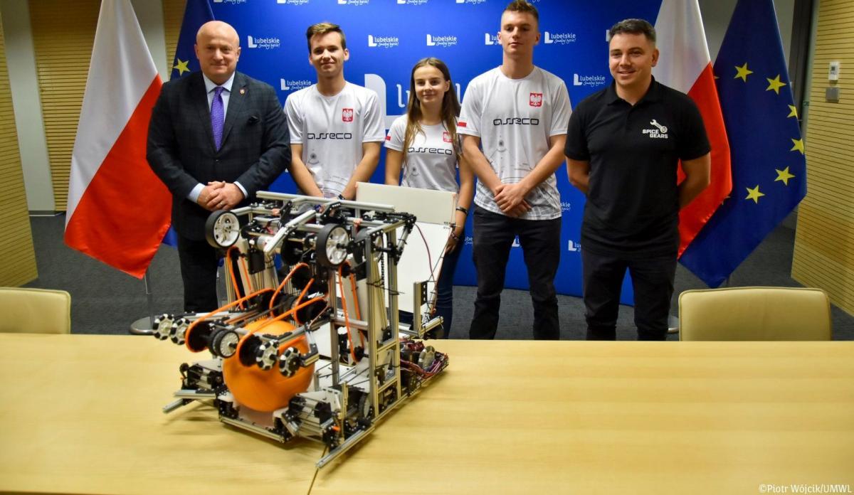 Spice Gears jako reprezentanci Polski na robotycznych Mistrzostwach Świata w Dubaju 