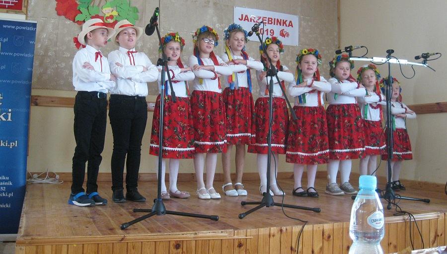 „Jarzębinka” po raz piąty. Dzieci i młodzież na ludową nutę