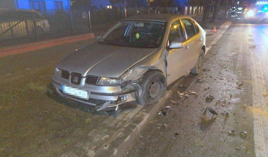 Zderzenie przy lewoskręcie. Urzędowska zakorkowała się na dłuższy czas