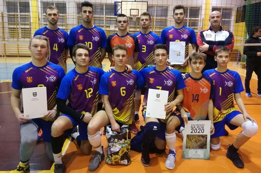 Juniorzy MKS Kraśnik najlepsi w Turnieju Charytatywnym w Krasnymstawie