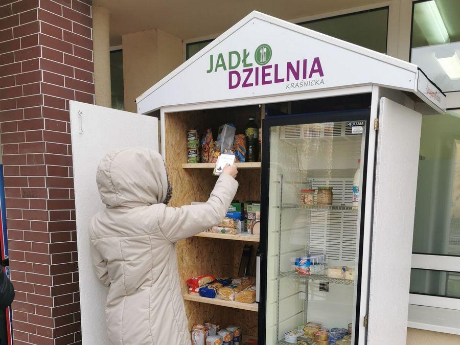 Nie marnuj jedzenia, przekaż je potrzebującym. W Kraśniku działa 