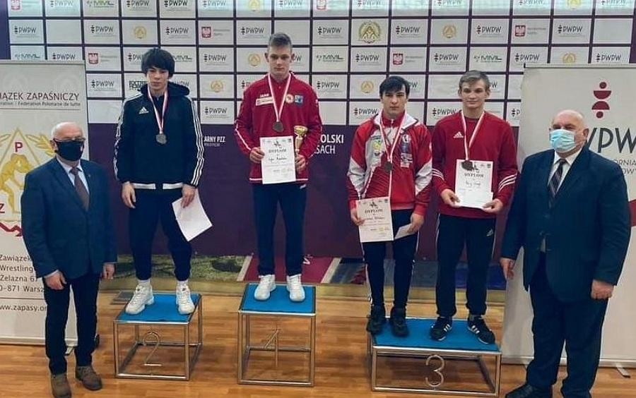 Zapasy. Srebro Wójcika i brąz Michalaka w I Pucharze Polski juniorów młodszych