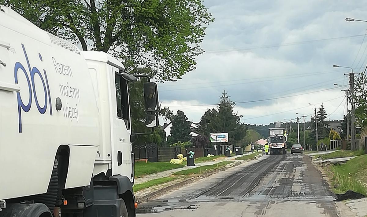 Drogowcy rozpoczęli prace na drodze Urzędów-Bęczyn- Boby.