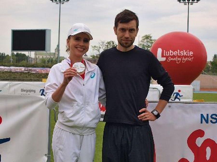 Biegacze wrócili na trasy. IV miejsce Michała  Białego w 8  PKO Półmaratonie  Solidarności w Lublinie