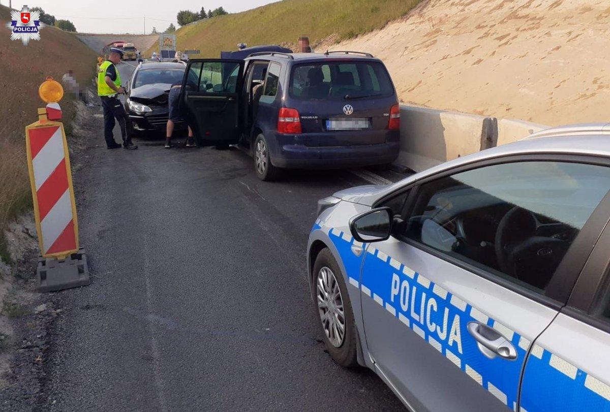 Zignorował czerwone światło, zderzył się z samochodem
