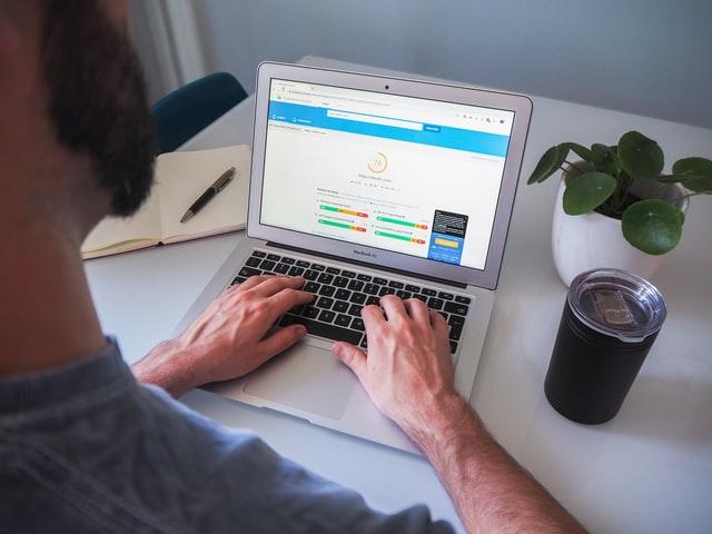Nowoczesne pozycjonowanie i promocja stron firmowych w Google. Zyskaj dzięki działaniom SEM!