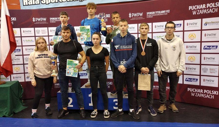 3 medale zapaśników w Chęcinach