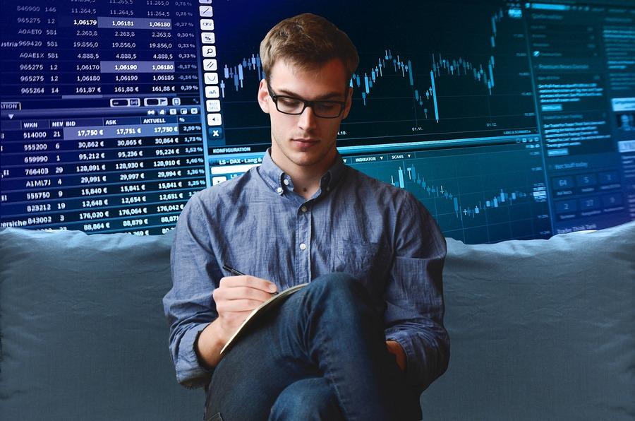 Co trzeba wiedzieć przed zainwestowaniem w złoty ETF?
