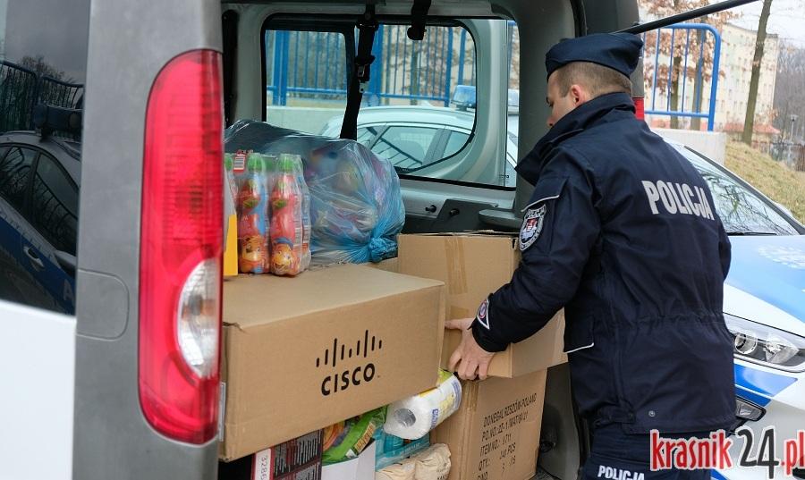Powiat Kraśnicki dla miast partnerskich na Ukrainie. Zbiórkę wsparli lokalni policjanci i pracownicy Komendy