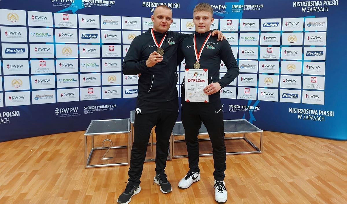 Sukcesy zapaśników na Mistrzostwach Polski juniorów