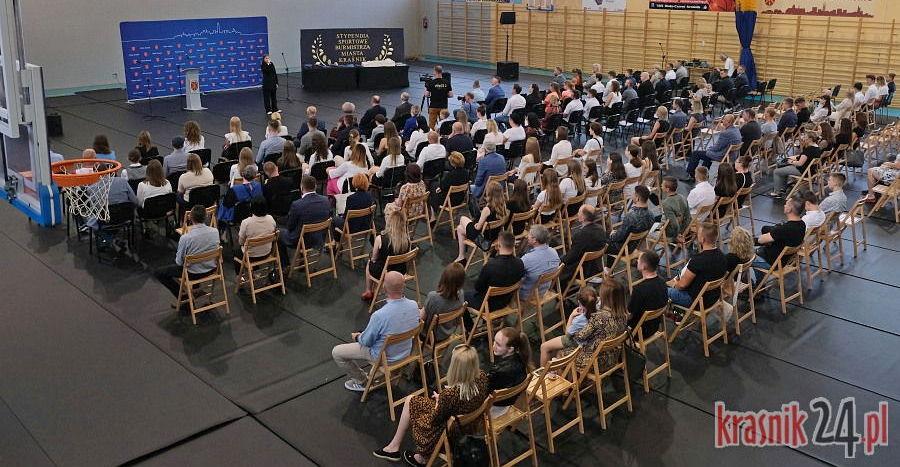 Stypendia Sportowe Burmistrza wręczone
