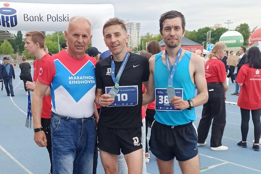 Kamil Jastrzębski zwycięża w  9. PKO Półmaraton Solidarności