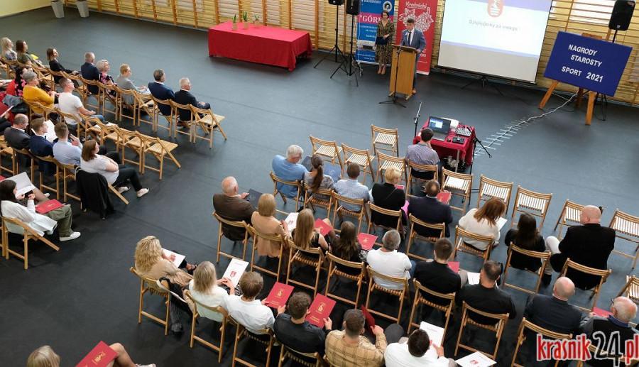 Starosta wyróżnił sportowców, trenerów i działaczy