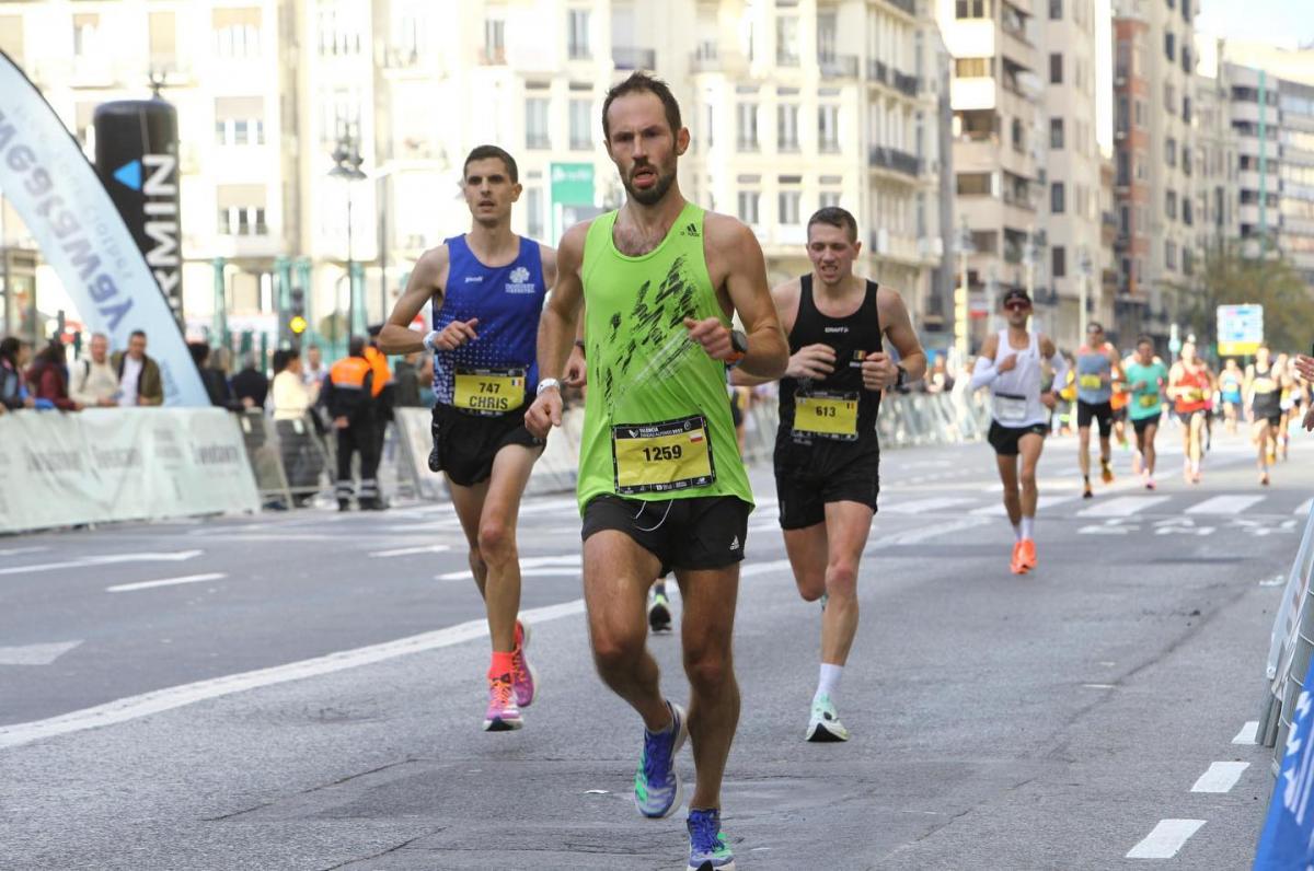 Michał Orzeł z dobrym wynikiem w Valencia Maraton