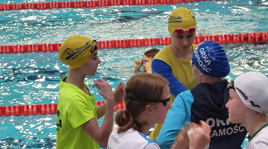 Pracowity czerwiec pływaków z 