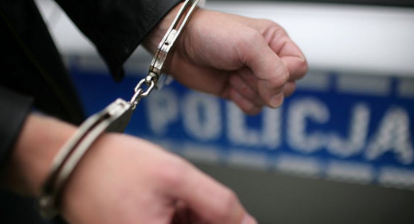 Policjant z Żyrardowa w czasie wolnym od służby zatrzymał sprawcę kradzieży 