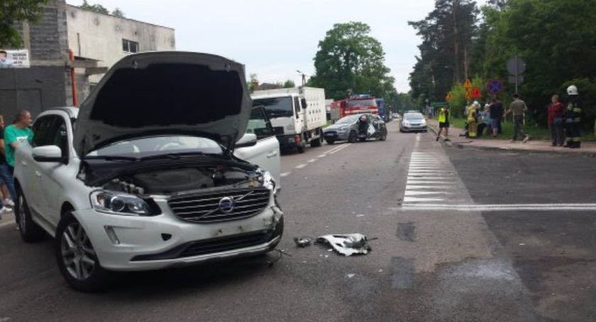 Poważny wypadek w Puszczy Mariańskiej 