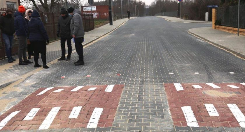 Ulica Słowiańska w Żyrardowie z nową nawierzchnią 