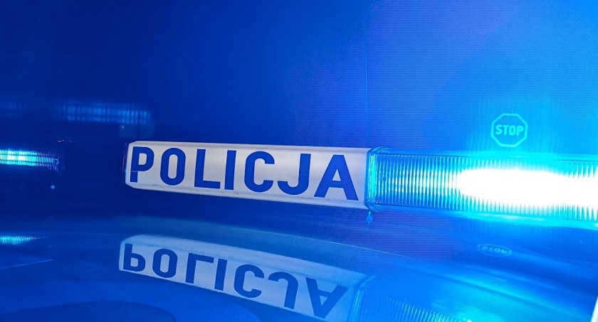 Policjanci zatrzymali go za kradzieże - był również poszukiwany do odbycia kary