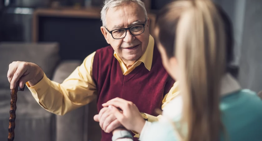 Alzheimer – sejmik Mazowsza wspiera budowę domów dziennego pobytu seniorów