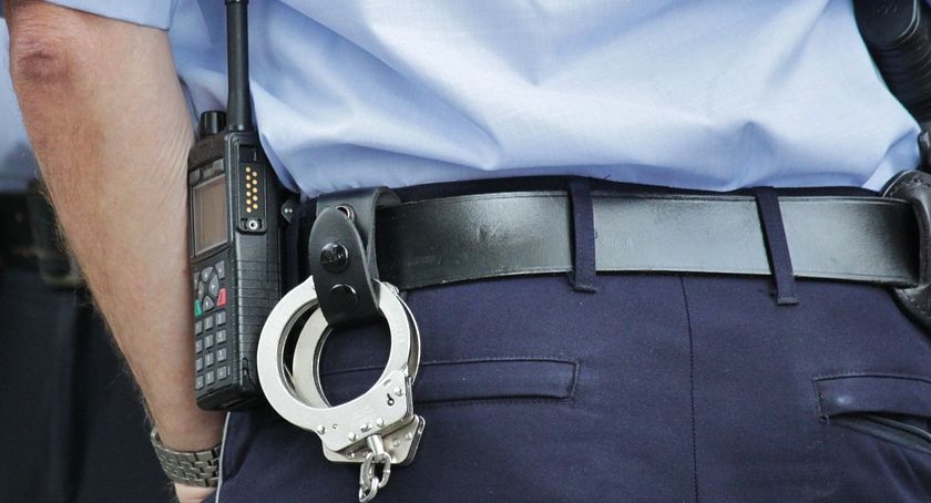 36 - latek odpowie za dziesięć przestępstw 