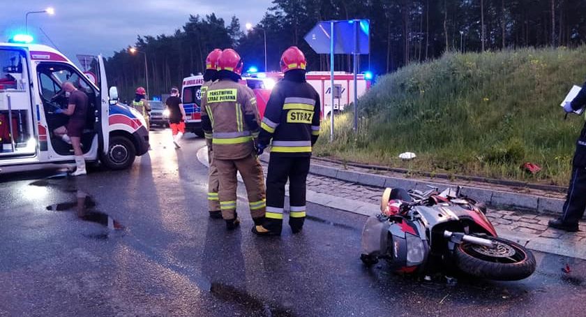 Śmiertelny wypadek w miejscowości Krzyżówka: motocyklista poniósł śmierć na miejscu 