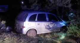 Wypadek w Sitnej: Samochód uderzył w drzewo