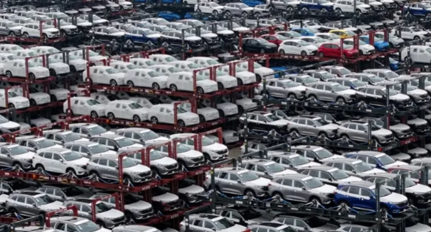 W portach piętrzą się niesprzedane pojazdy elektryczne!
