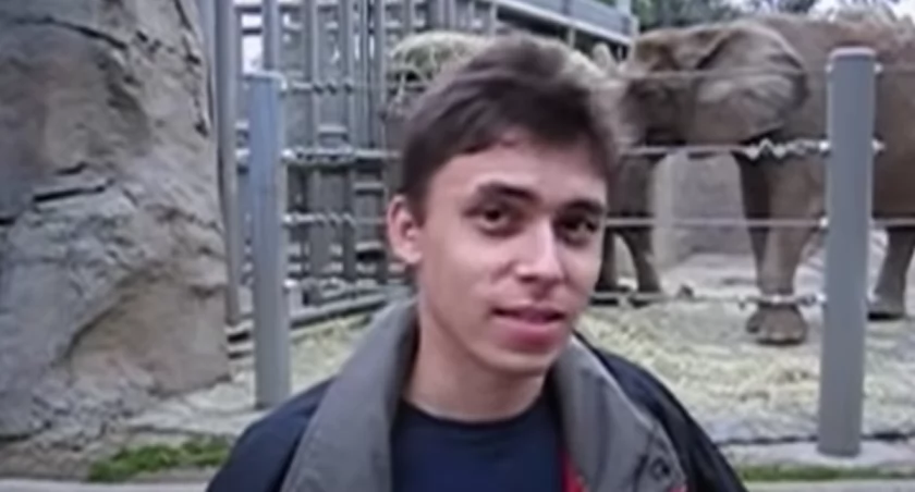 Ten dzień w historii: zamach bombowy we Wrocławiu, dowcip milionera doprowadza do upadku jego firmy, pierwszy film w historii YouTube.