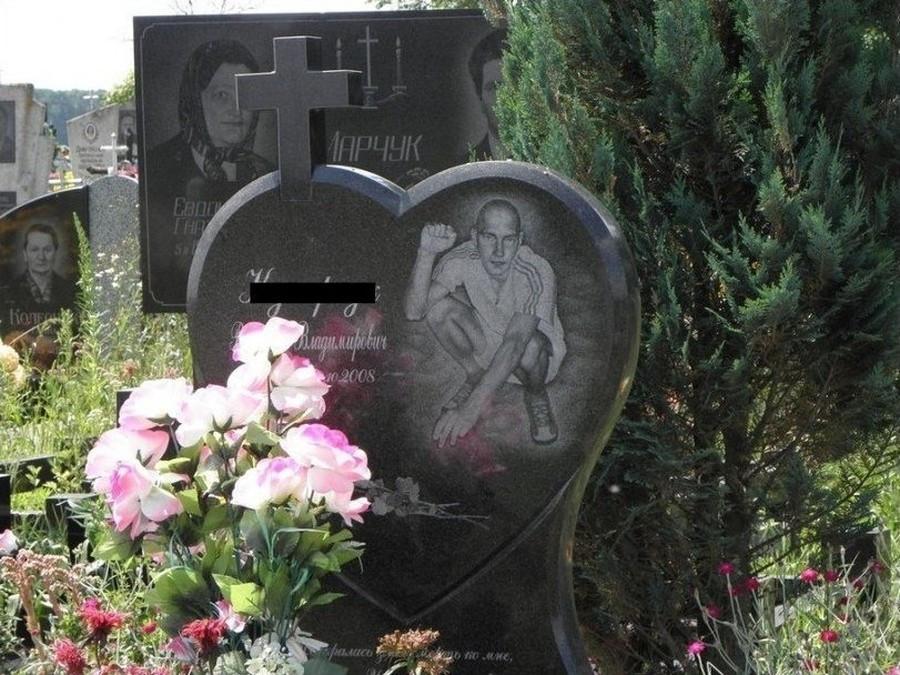 MAFIOPOLIS: Nagrobki rosyjskich gangsterów na bogato!