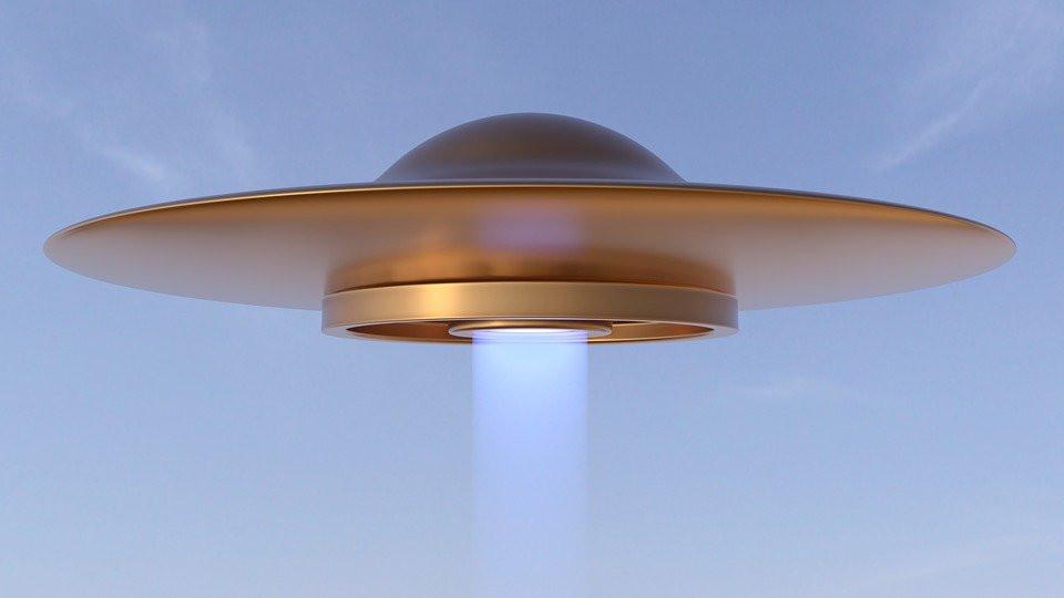 Sfotografował UFO w jakości full HD i został zbanowany przez ufologów