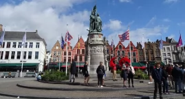 Zdjęcie przedstawia: Gdzie pojechać na jesienny city break