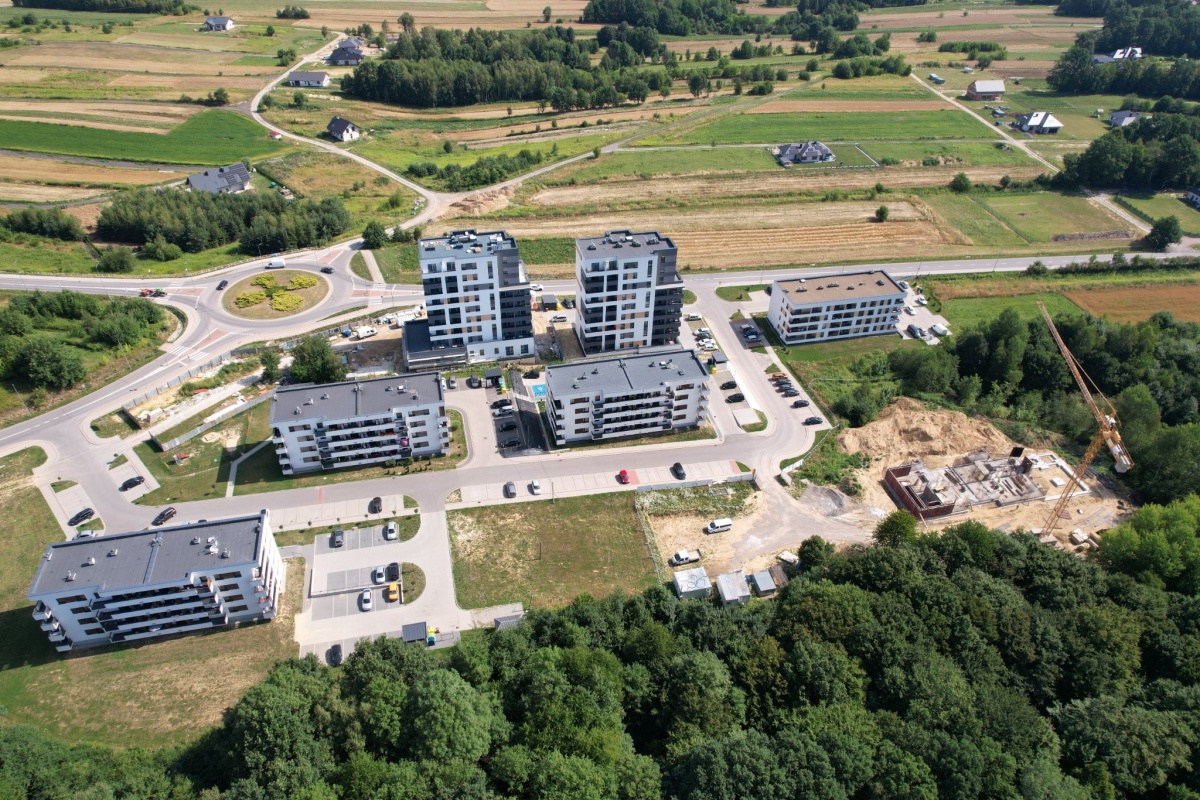 Wykonawce bloku goni harmonogram  