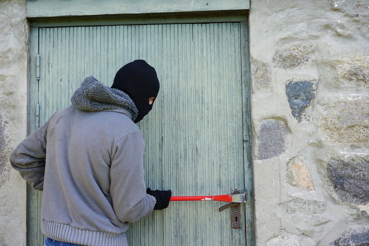 Mieszkaniec Gnojnicy kradł narzędzia, akumulatory, paliwo
