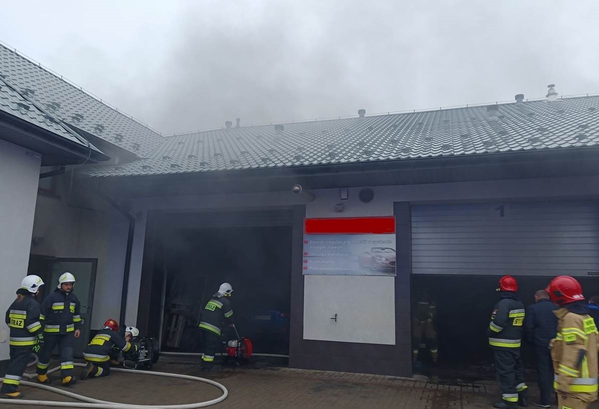 Pożar w warsztacie samochodowym w Sędziszowie Małopolskim