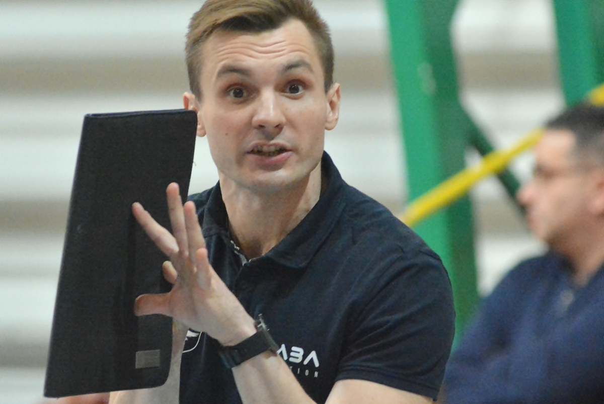 Trener Maciej Cebula zostaje w Błękitnych Ropczyce. Dziś zaległy mecz z Hutnikiem-Wandą Kraków