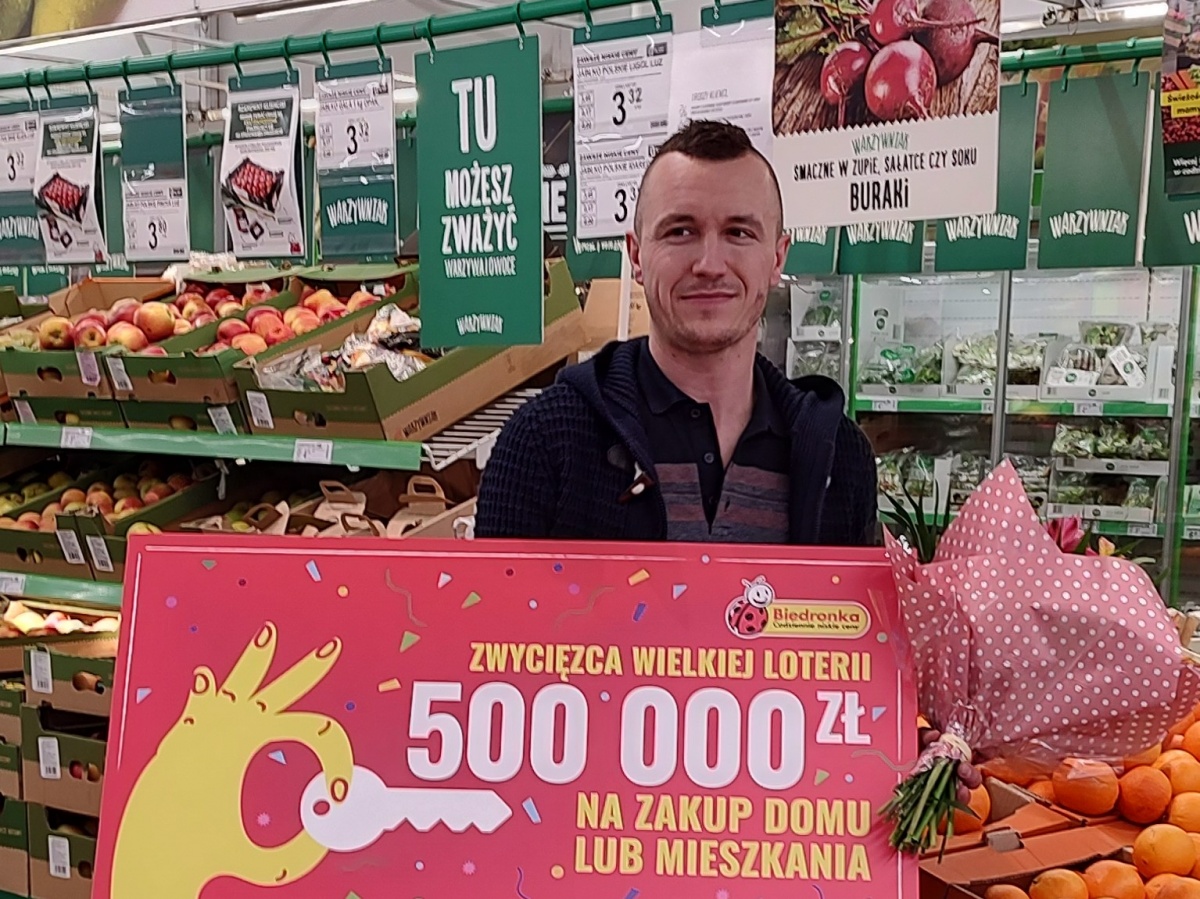 Nie wierzy we własne szczęście. Kamil z Ropczyc wygrał w loterii