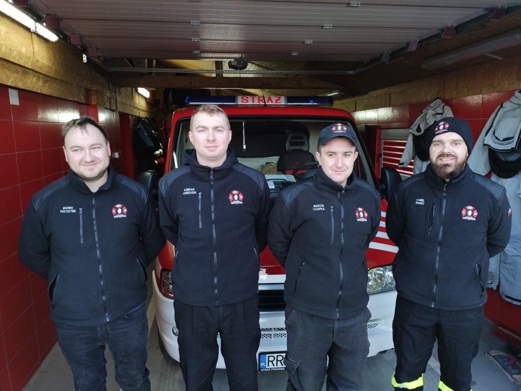 Największe wyzwaniem jest  segregowanie darów dla Ukrainy