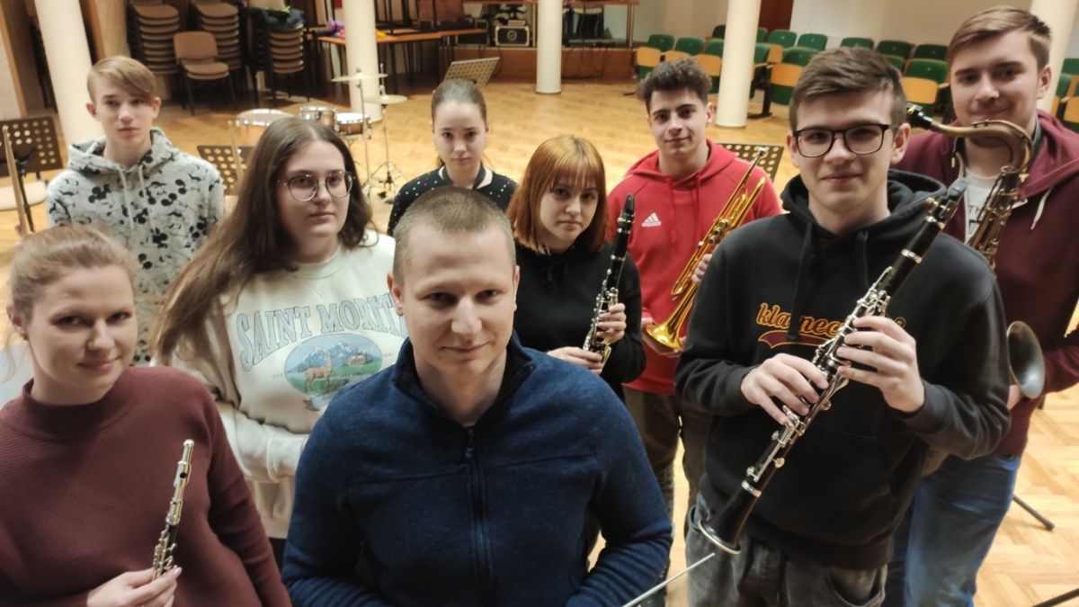 Miejska Orkiestra Dęta ćwiczy przed urodzinami miasta.  Ropczyce w marcu świętują VIDEO
