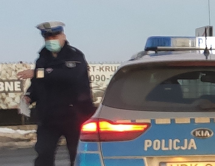 Policyjny pościg za bmw na granicy z powiatem dębickim. Jeden z uciekających od piątku siedzi w areszcie