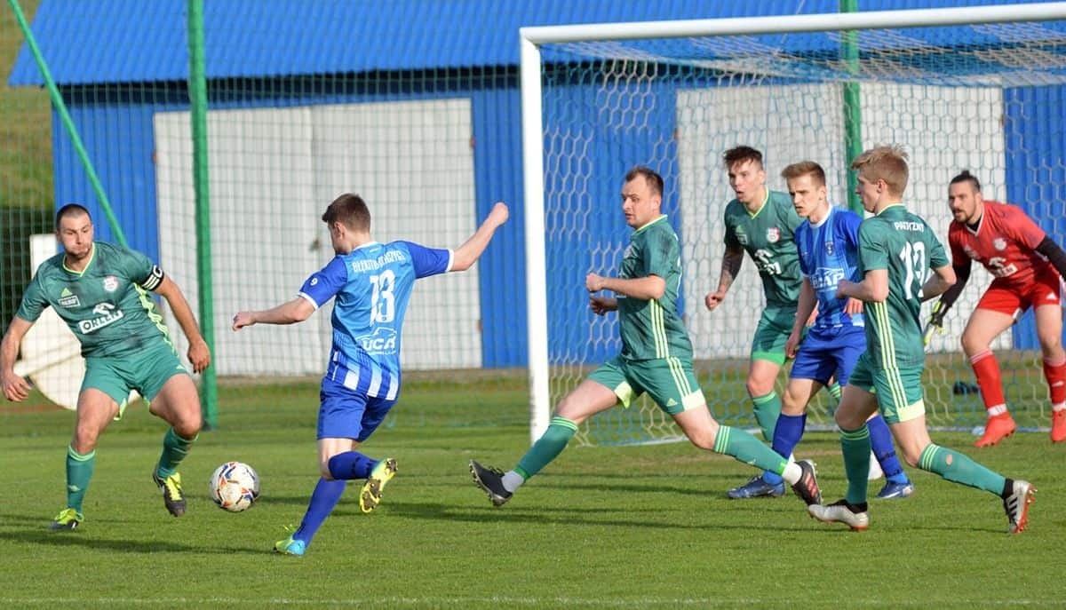 Błękitni Ropczyce - Partyzant Targowiska 0:1 - ZDJĘCIA