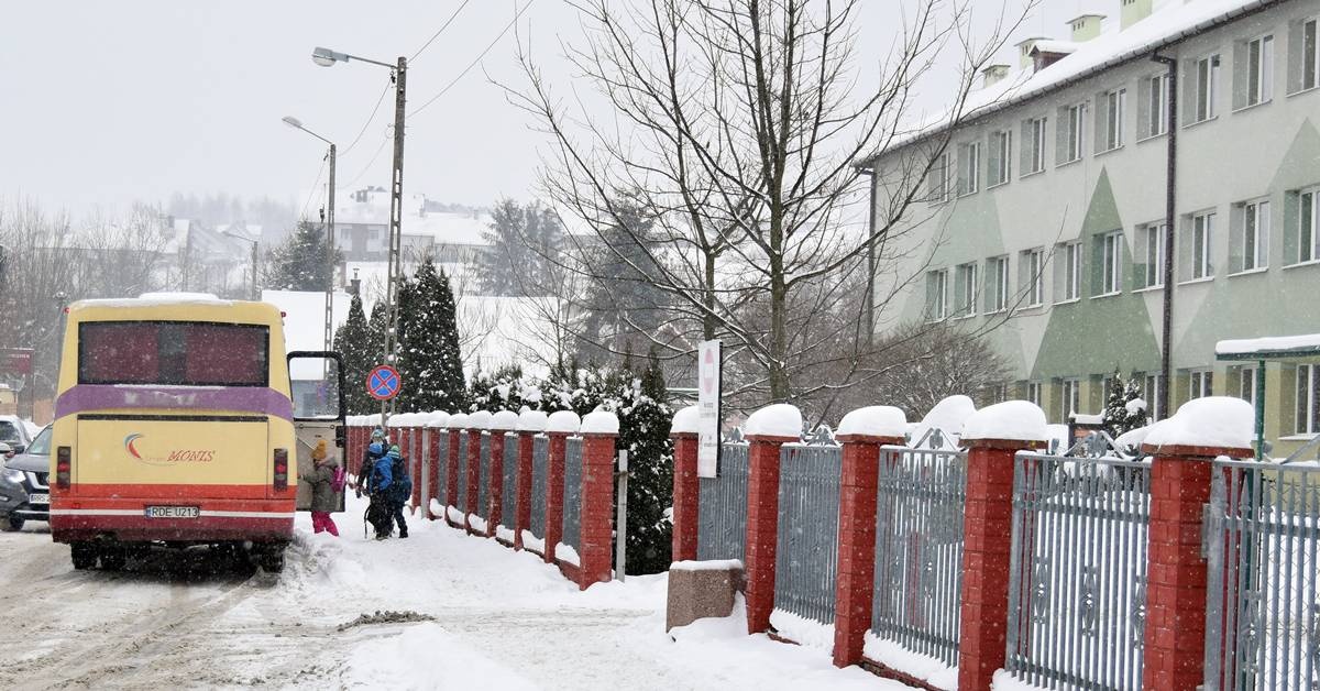 Radość, ulga, ale też i strach. Dzieci z Ropczyc, Sędziszowa i okolic wróciły do szkół