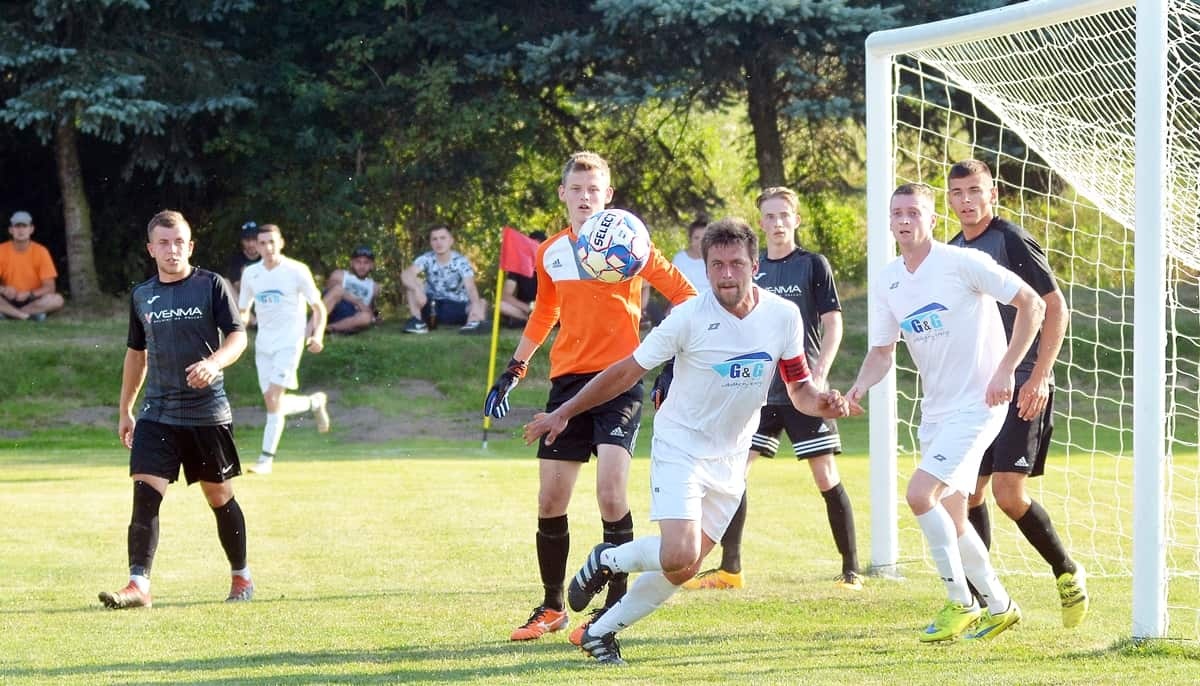 Olimpia Nockowa – LKS Pustków 1:4 – ZDJĘCIA