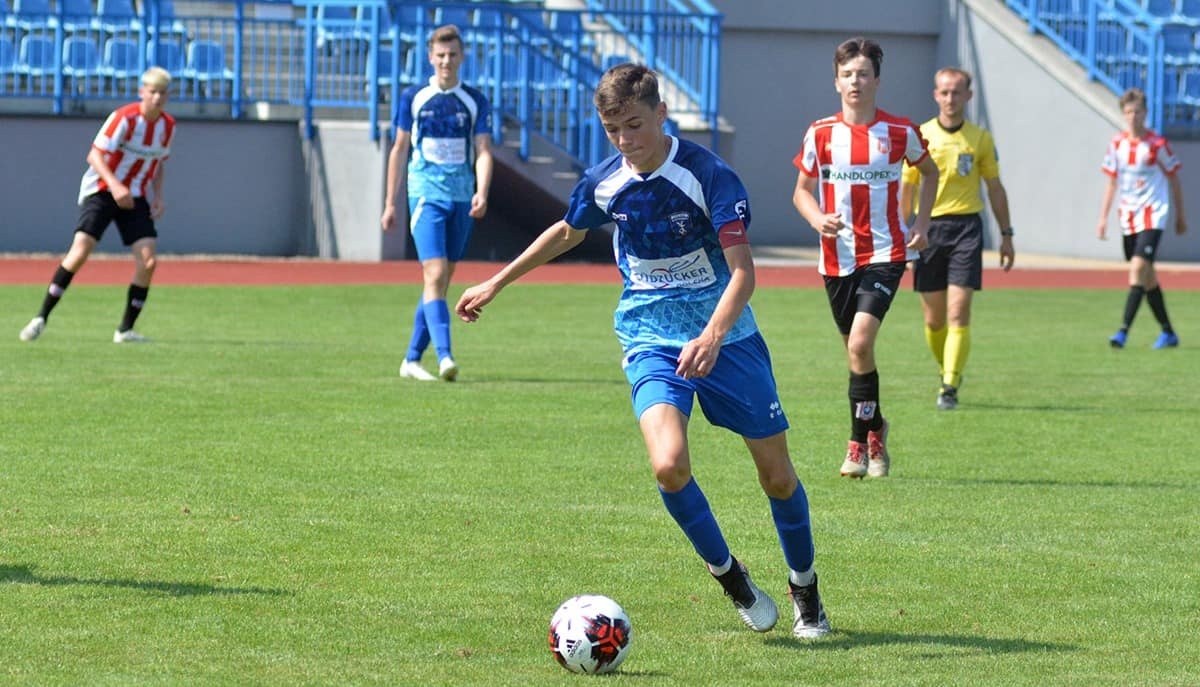 Błękitni Ropczyce sprawdzali Ukraińca i juniorów