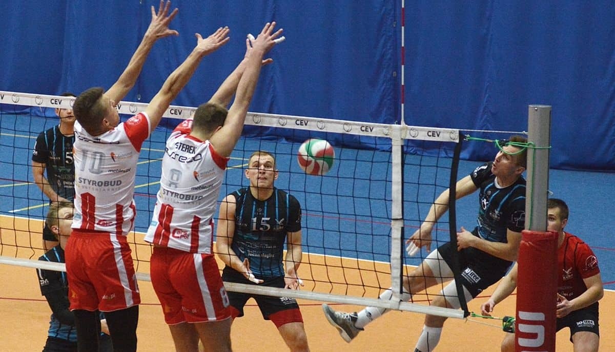 AKS V LO Rzeszów - Błękitni Ropczyce 2:3 - ZDJĘCIA