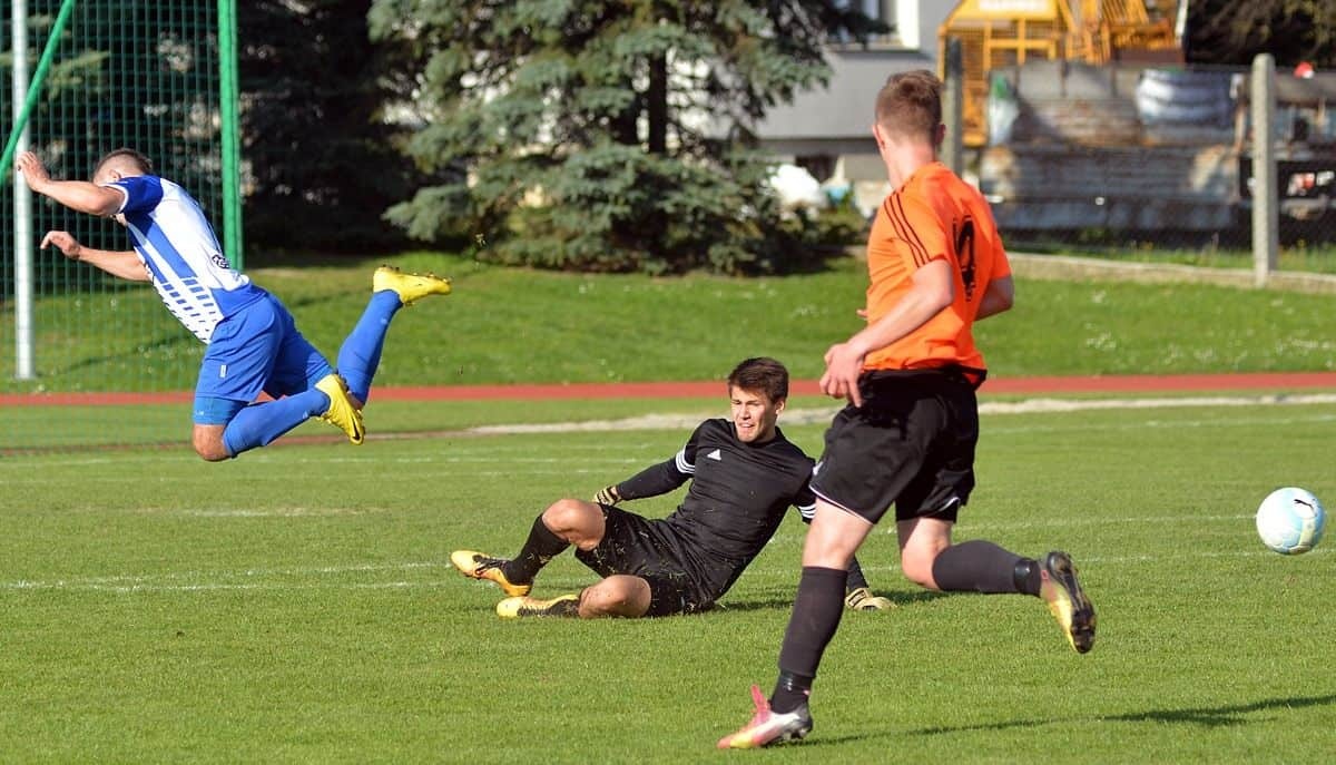 Błękitni Ropczyce - Piast Tuczempy 1:0 - ZDJĘCIA